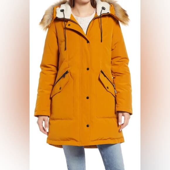 Hooded Down & Feather Fill Parka with Faux Fur Trim
Sam Edelman 2xl (c1) - Picture 10 of 11